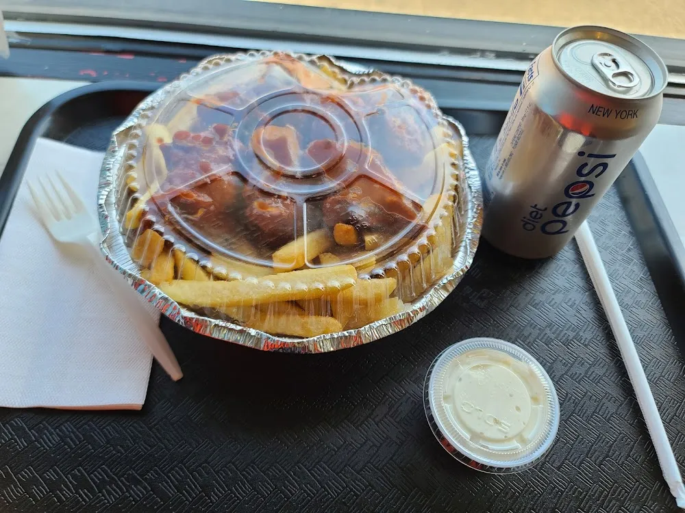 Alitas A la BBQ Papas Fritas